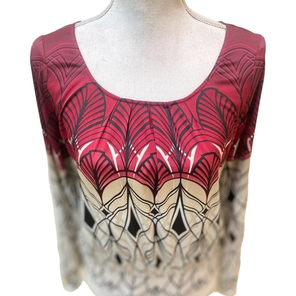 White House Black Market Red and Cream Blouse - Picture 5 of 11